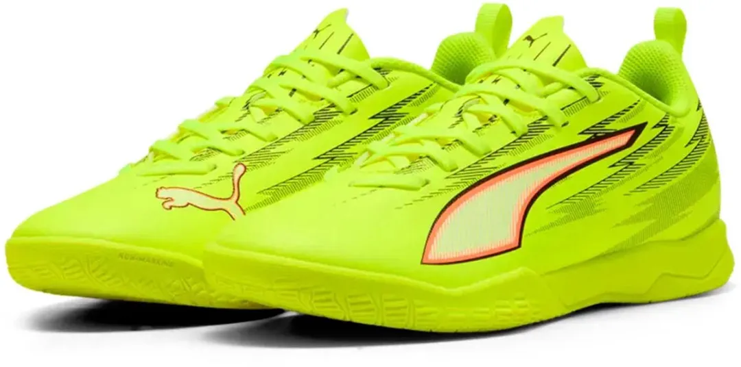 PUMA Ultra 6 Play Zaalschoenen - 32.5 - Geel