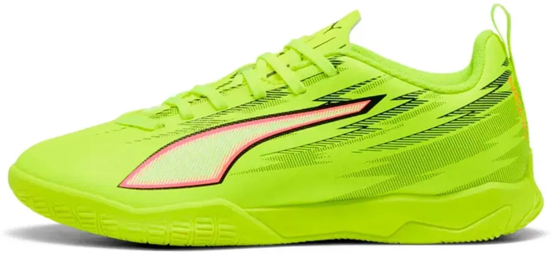 PUMA Ultra 6 Play Zaalschoenen