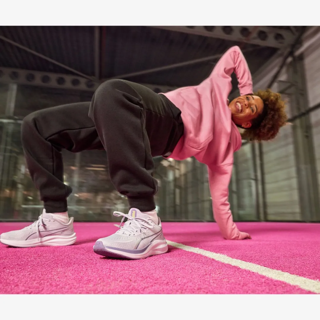 PUMA ESS Graphic Animal Dames Joggingbroek - Maat L - Zwart