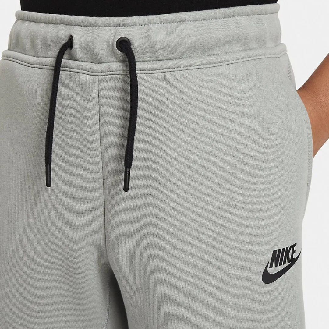 Nike Sportswear Tech Fleece Joggingbroek FD3287-330 - Mica Green - Maat 140/152