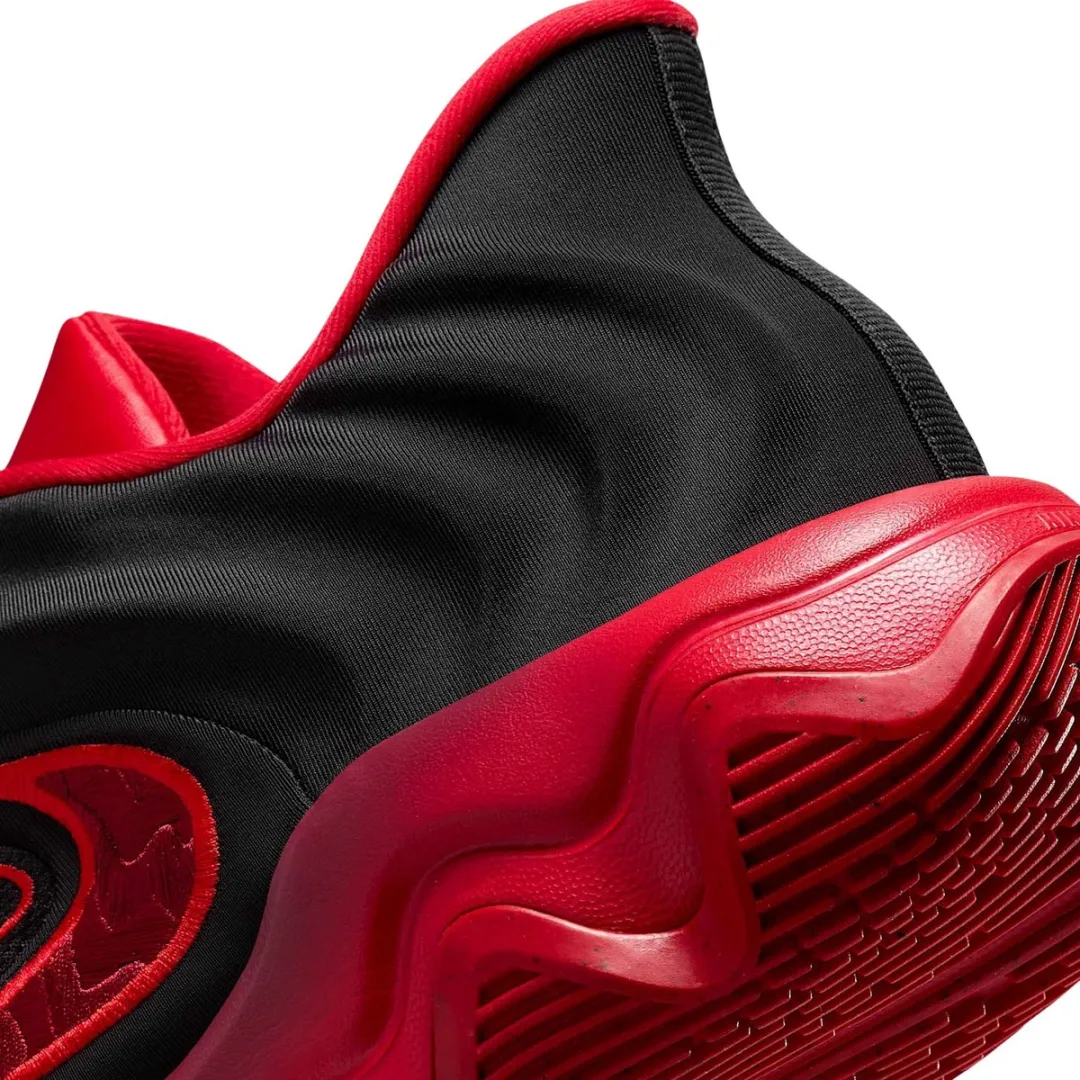 Nike Giannis Immortality 4 Sportschoenen - Maat 47.5 - Zwart/Rood