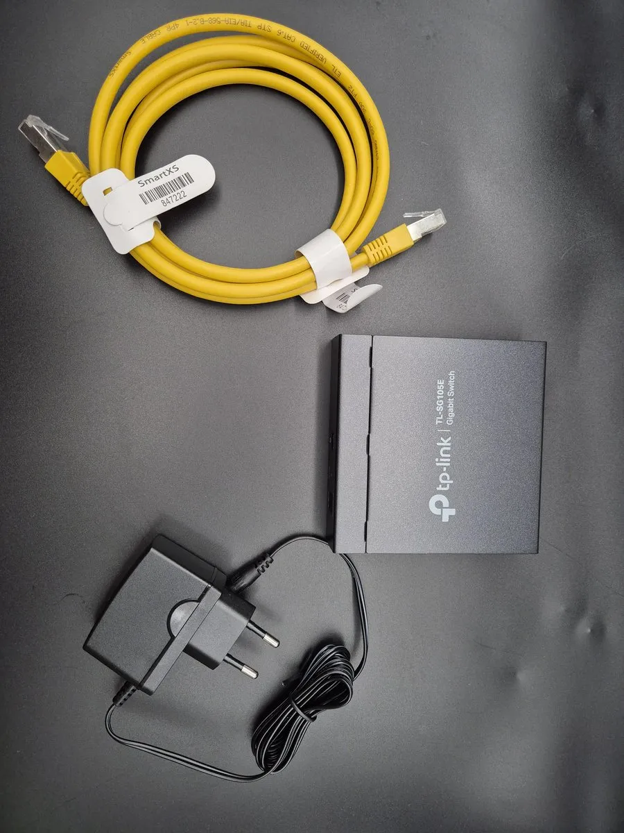 TP-Link TL-SG105E IP TV Switch V4 - 5x Ethernet - 1x SFP - 1000 Gbps