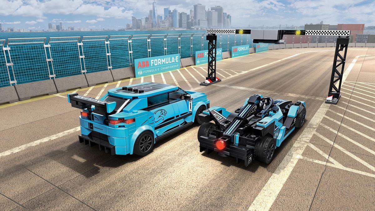 LEGO Speed Champions Formula E Panasonic Jaguar Racing GEN2 Car & Jaguar I-PACE eTROPHY - 76898