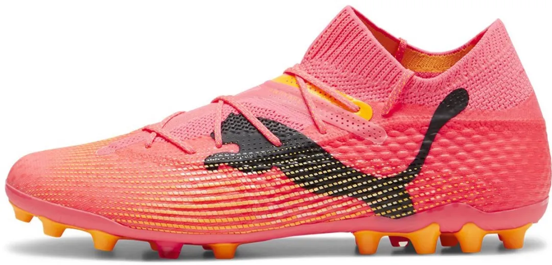 PUMA Future 7 Ultimate Mg Voetbalschoenen 40 - Roze