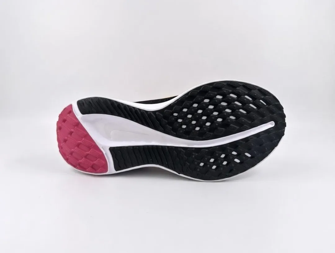 Nike Quest 5 Sportschoen - Zwart/Paars 37.5