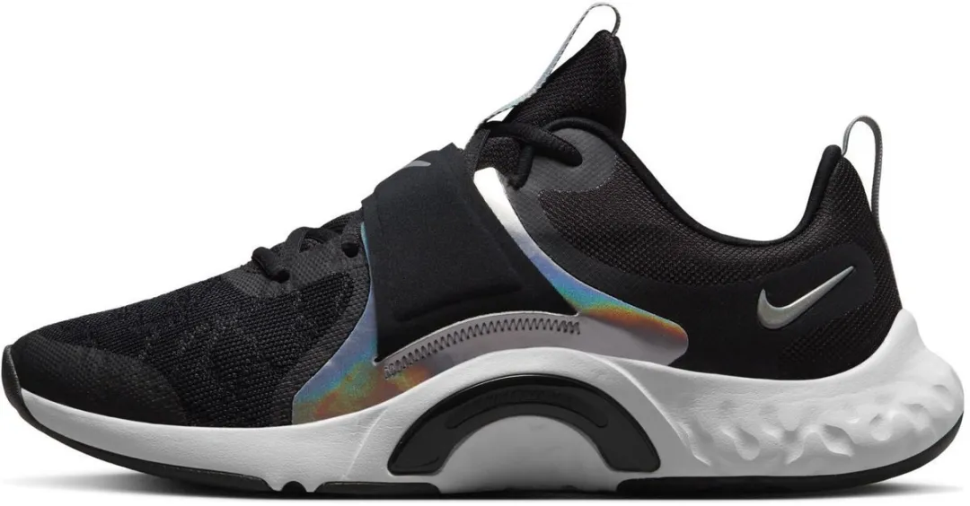 Nike Renew TR 12 Sportschoenen Dames 38 - Zwart/Wit