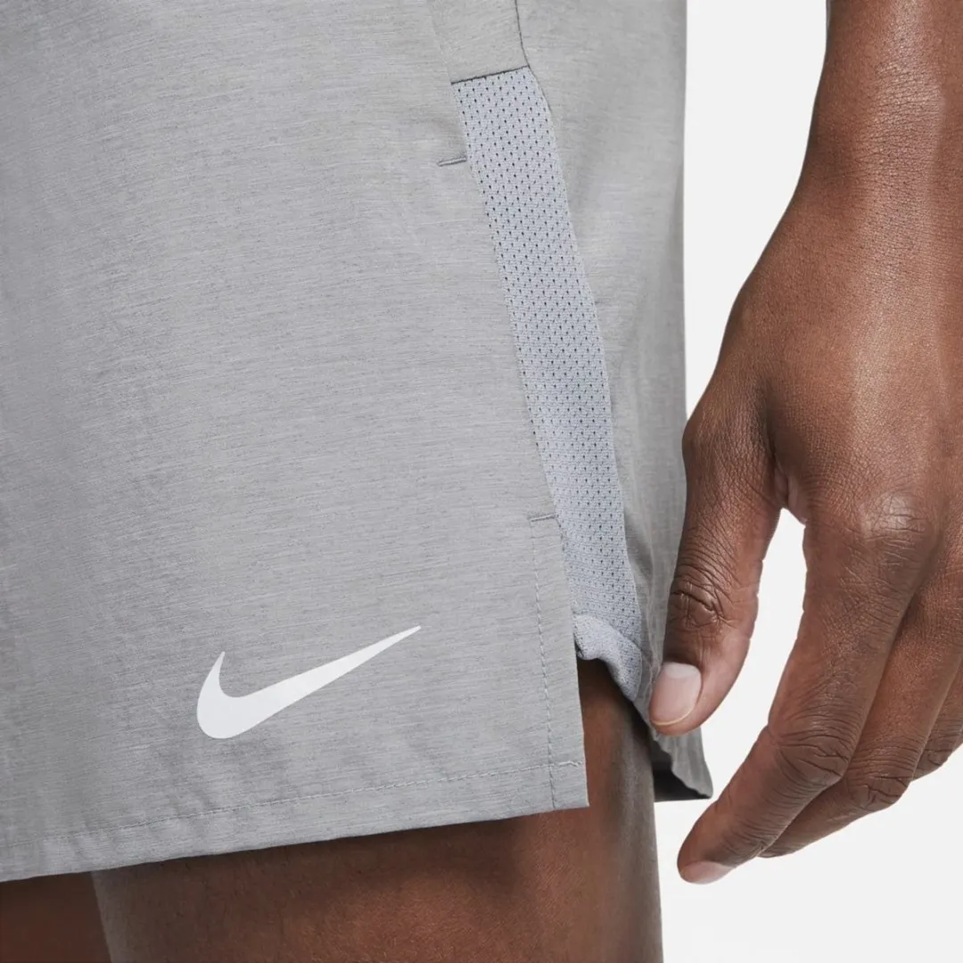 Nike Challenger Short 5" Sportbroek S - grijs