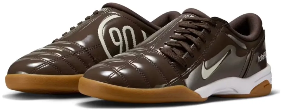 Nike Total 90 IB5666-202 Sportschoenen - 39 - Bruin/Wit