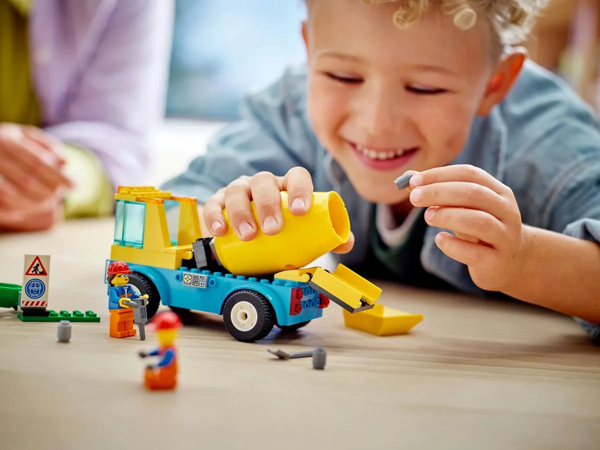 LEGO City Cementwagen 60325 - 85 Stukken - 2 Minifiguren