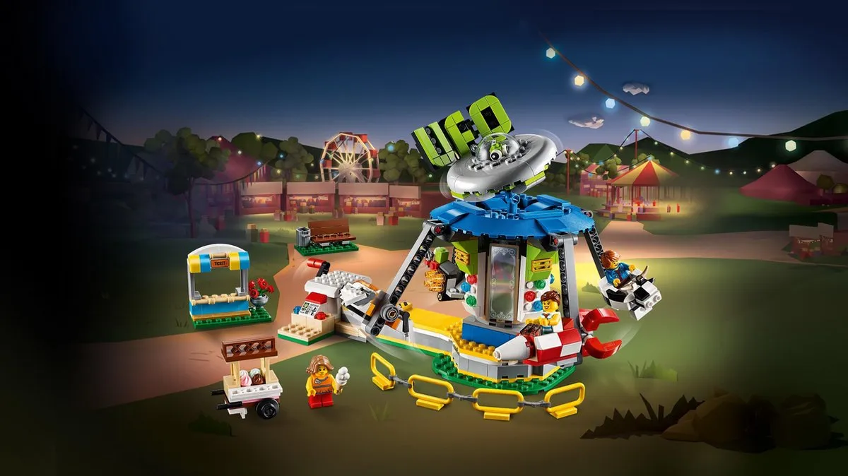 LEGO Creator Draaimolen 31095 - 595 Stukken - Multikleur