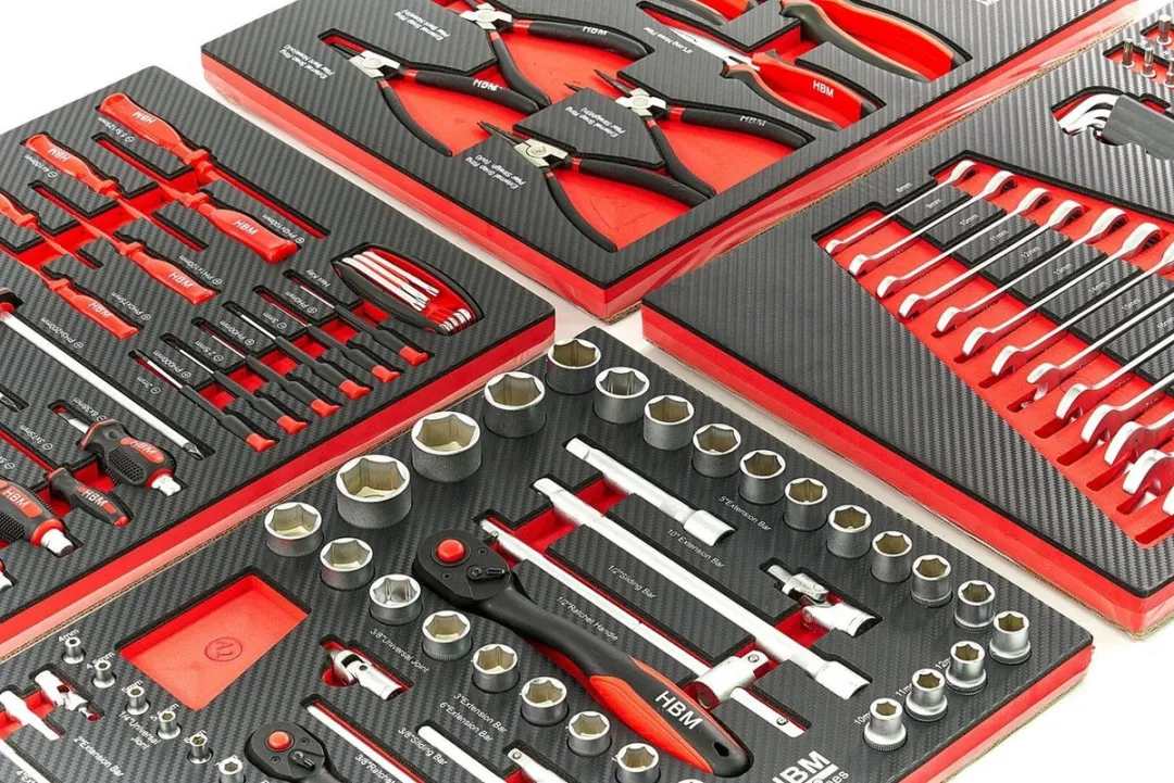 HBM Machines 154-delige Gereedschapsvulling - Rood/Zwart