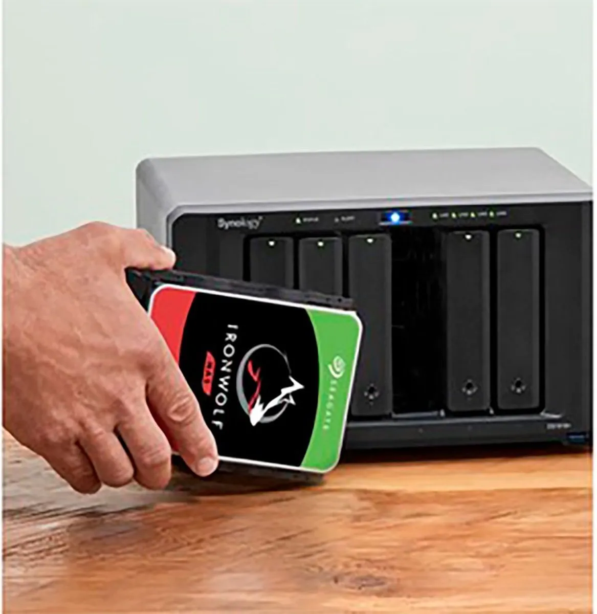 Seagate IronWolf ST10000VN000 NAS HDD 10TB