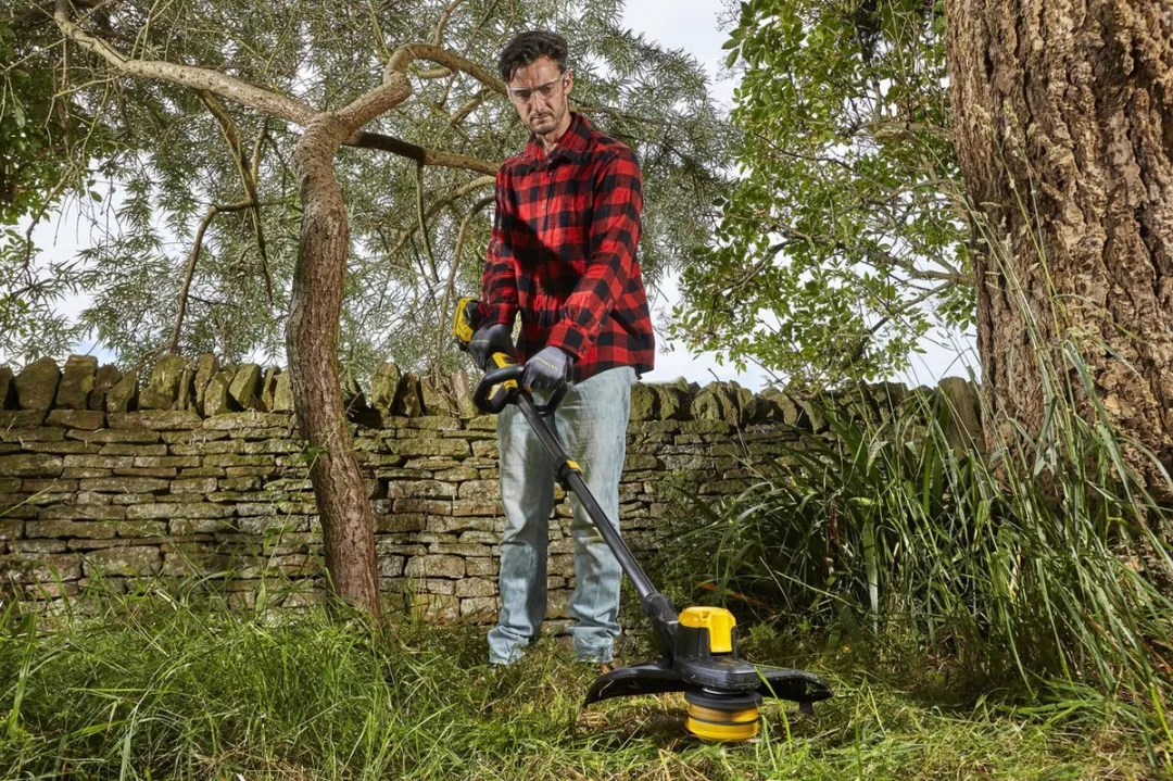 Stanley FATMAX V20 Grastrimmer Brushless 33cm 18V - 4.0Ah - afbeelding 6 van 6