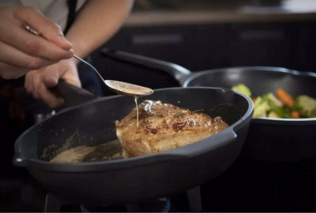 Tefal Aroma Op Koekenpan 24cm - Zwart