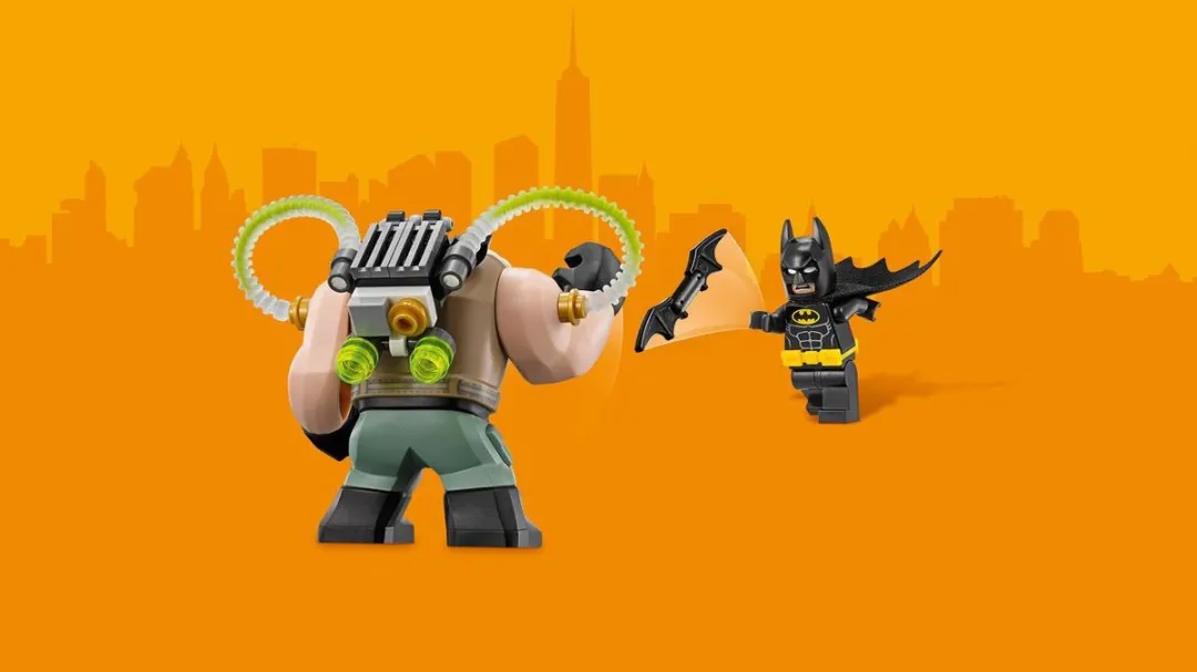 LEGO Batman Bane Giftruck Aanval - 366 Stukken - Geel