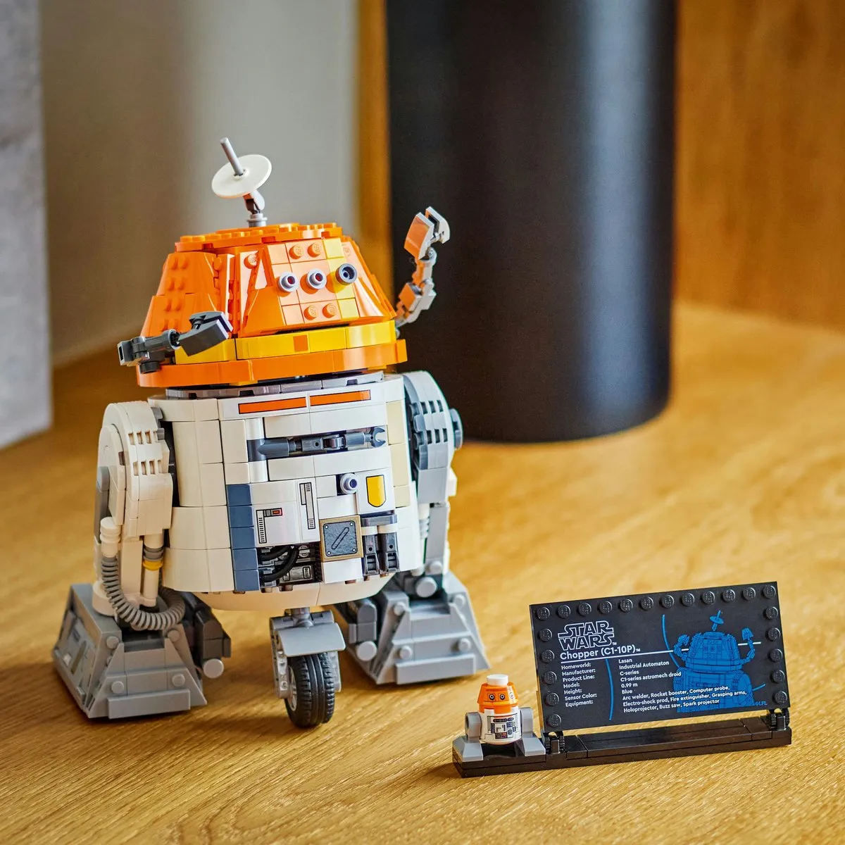 LEGO Star Wars Ahsoka Chopper C1-10P Astromech Droid 1039 Stuks - Multicolor