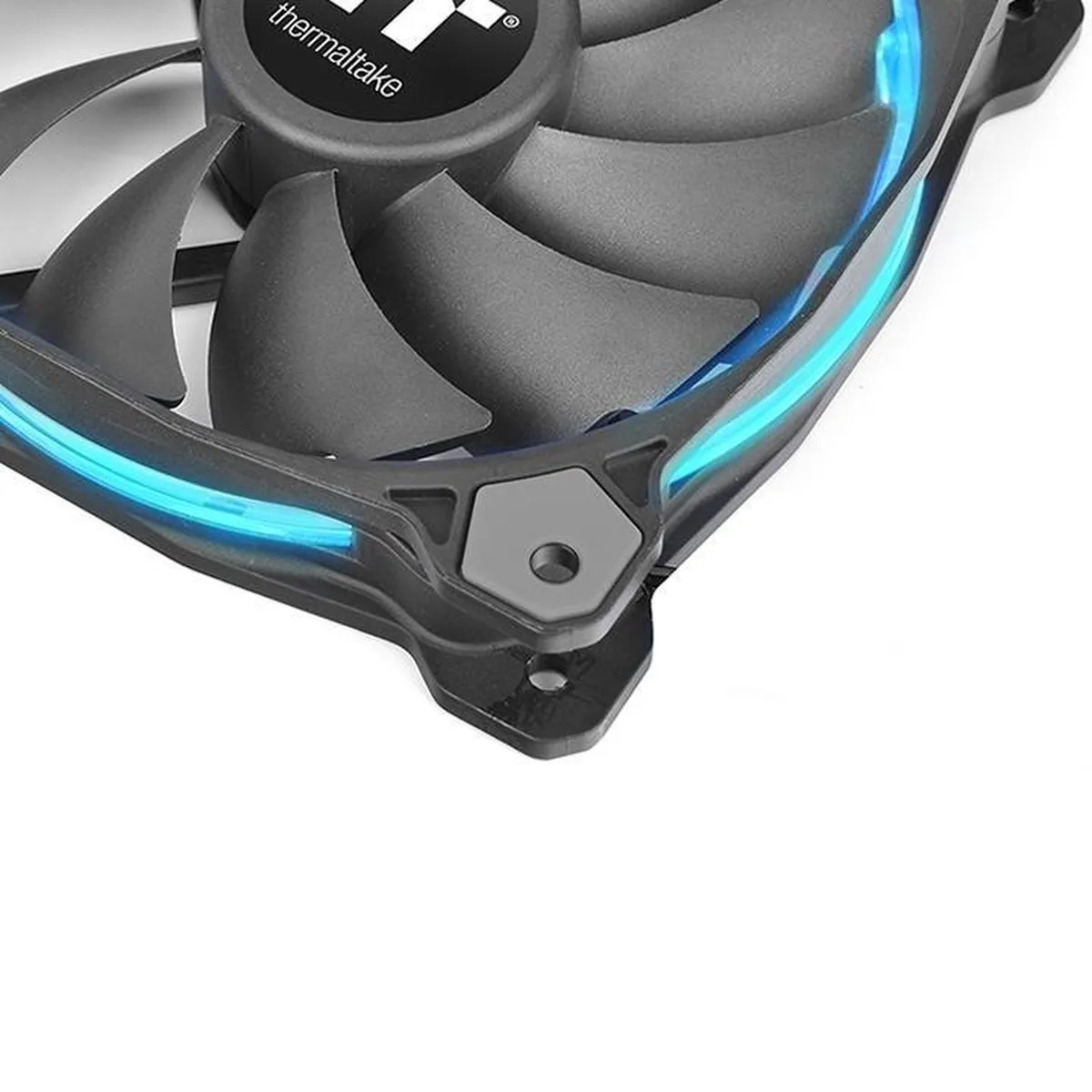 Thermaltake CL-F051-PL14SW-A Ventilator 14cm - RGB Zwart