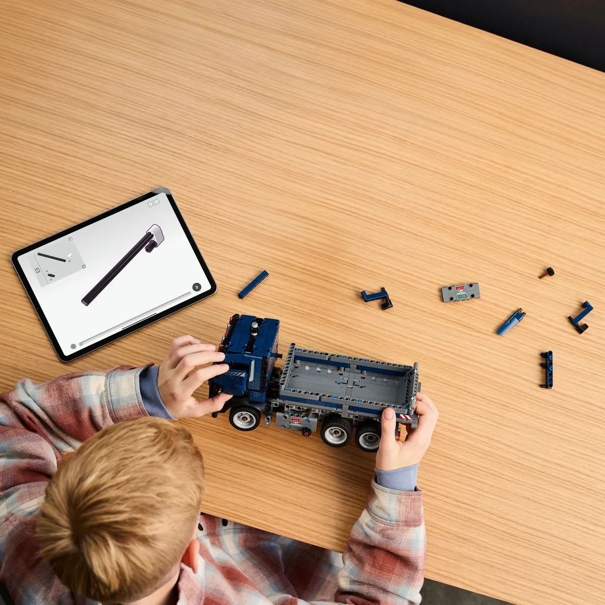 LEGO Technic Vrachtwagen met Kiepfunctie 42203 - 462 Stukken
