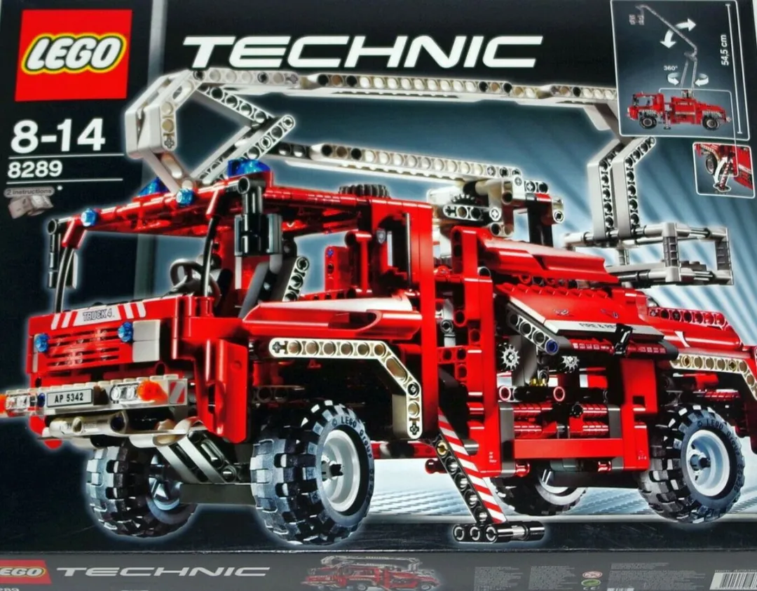 LEGO Fire Truck 8289 - 1035 Stukken - Multi