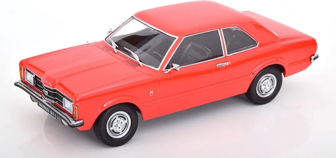 Ferrari Dino 308 GT4 1974 - KKDC181235 - 1:18 Schaalmodel - Rood