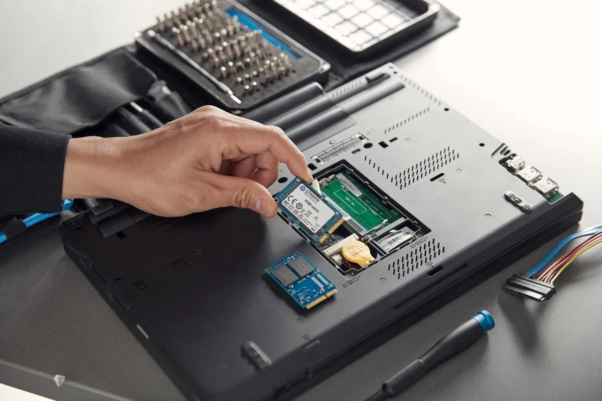 Kingston KC600 SA400M8/240G Interne SSD 256GB
