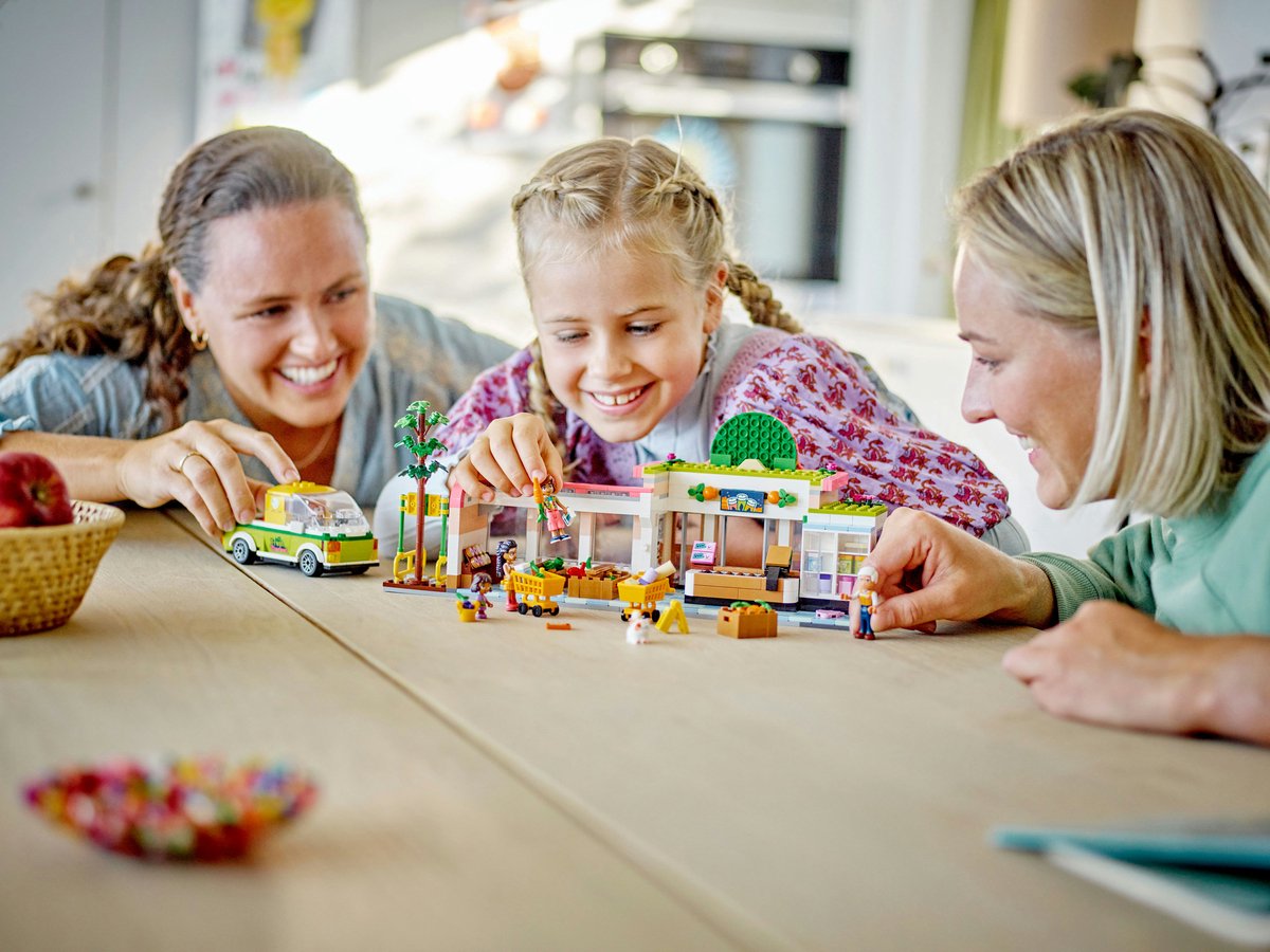 LEGO Friends Biologische supermarkt Speelgoed met Vrachtwagen en Minipoppetjes - 41729