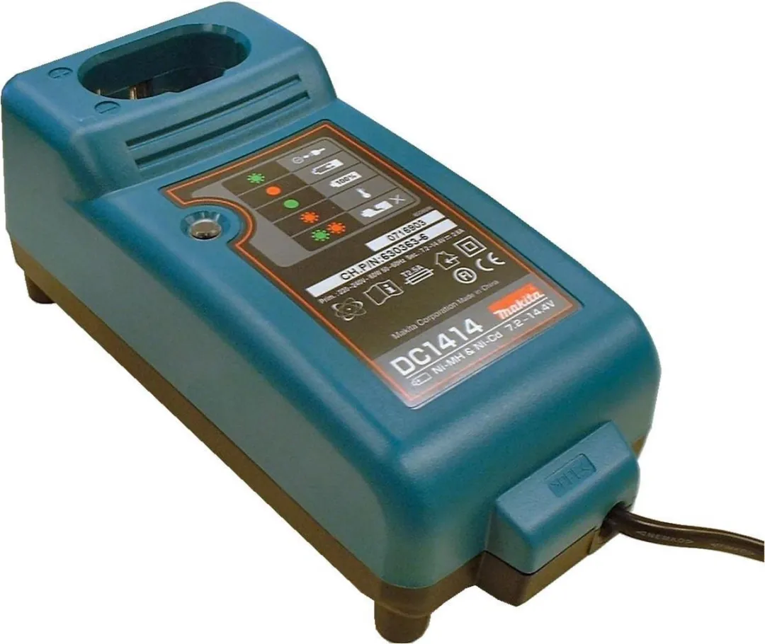 Makita DC1414F Oplader