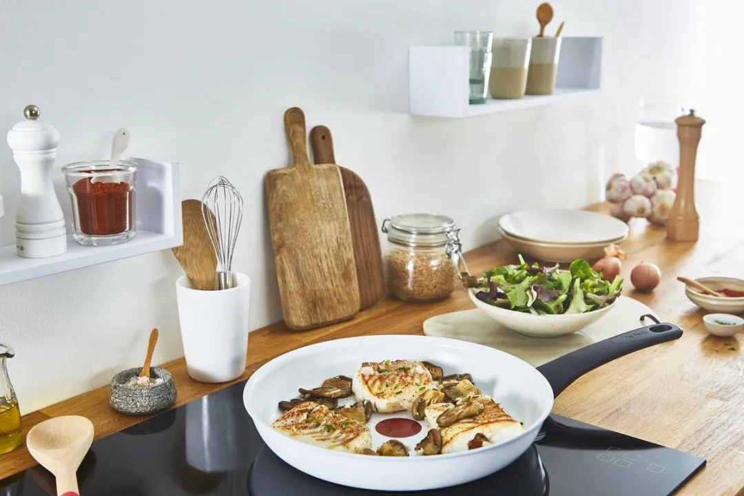 Tefal Ceramic Control Koekenpan 28cm - Wit - afbeelding 6 van 6