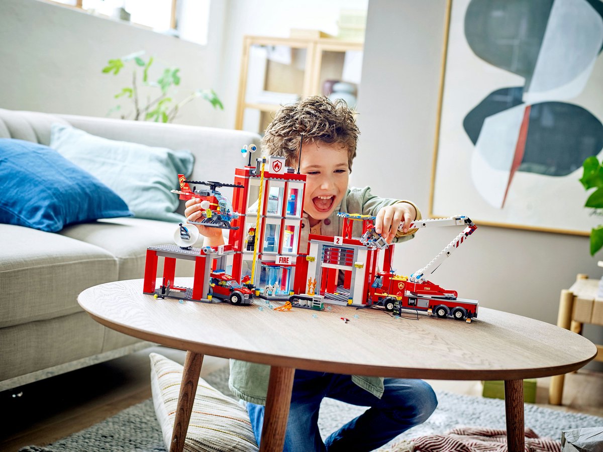 LEGO City Brandweerkazerne Hoofdkwartier - 77944