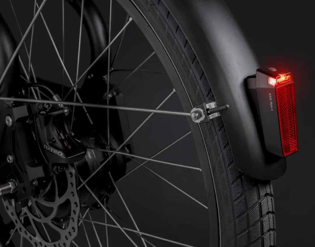 AXA Nyx Battery Achterlicht - Zwart