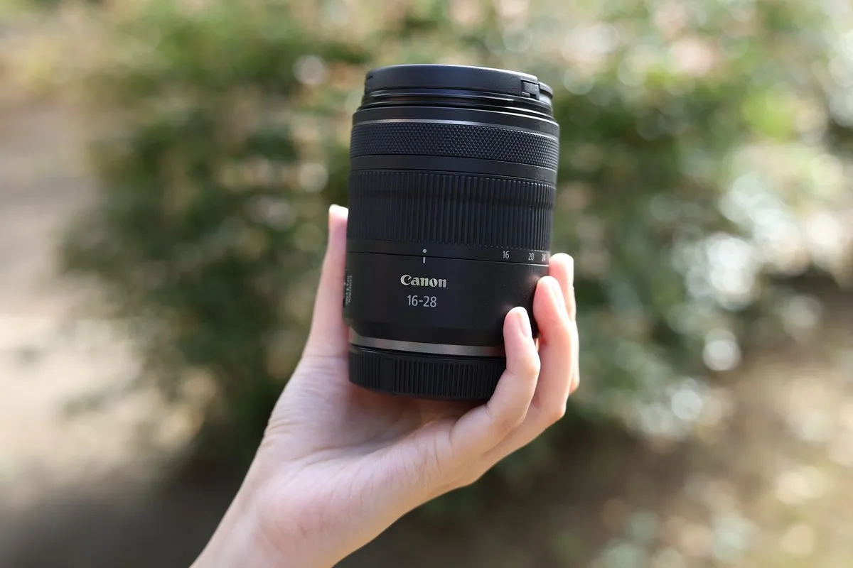 Canon RF 16-28mm f/2.8 IS STM - 67mm
