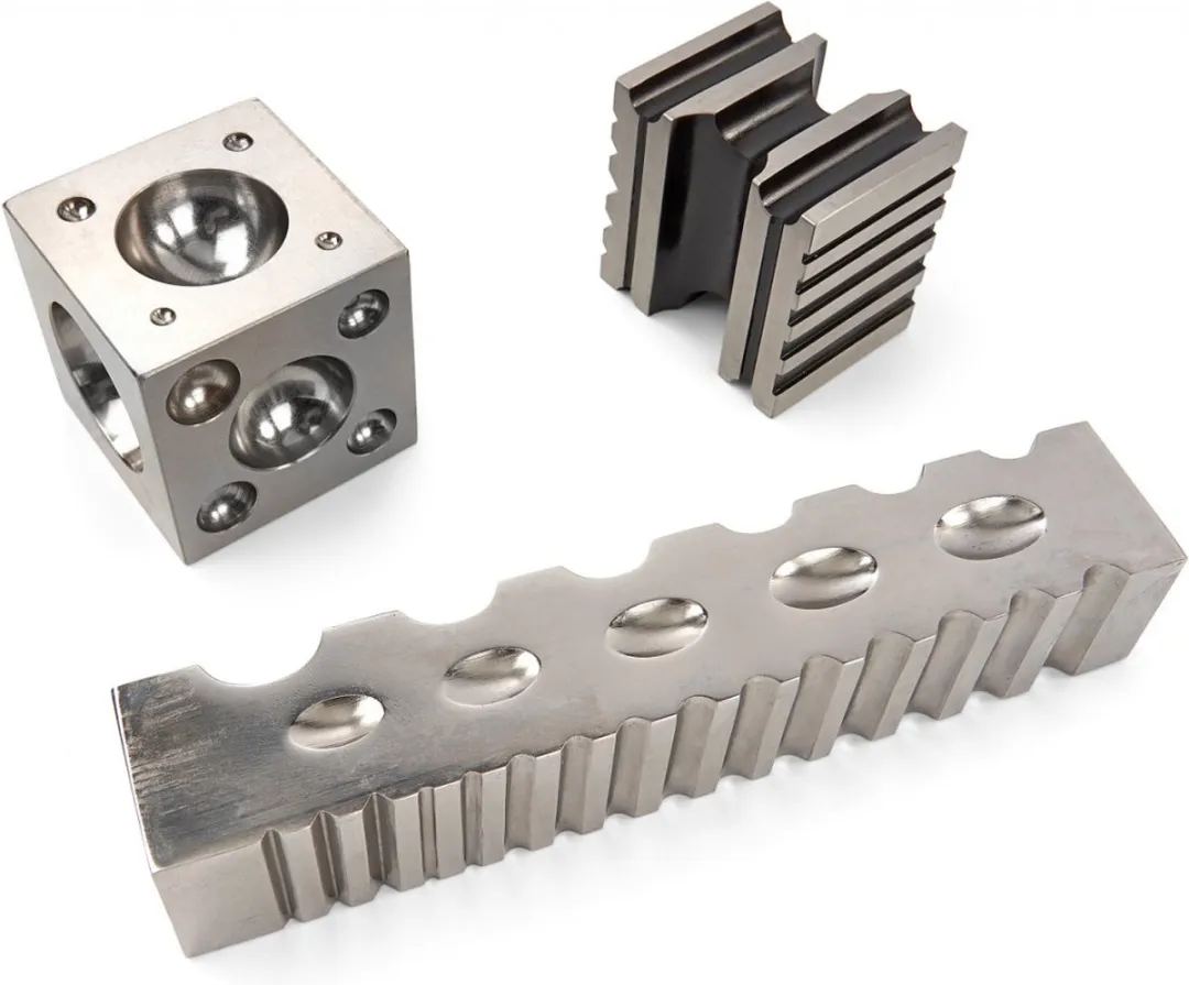 HBM Bolponsenset Ank Deluxe Model 4 - Alfa Romeo 145 - Zilver