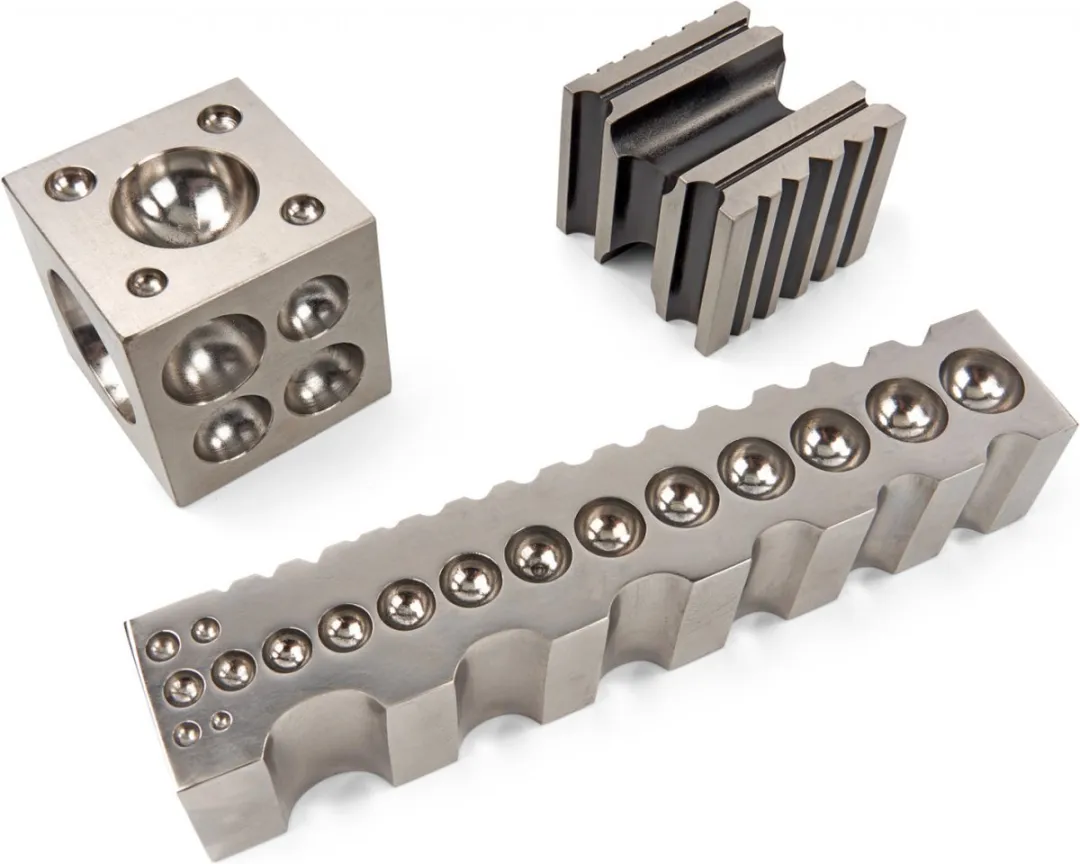 HBM Bolponsenset Ank Deluxe Model 4 - Alfa Romeo 145 - Zilver