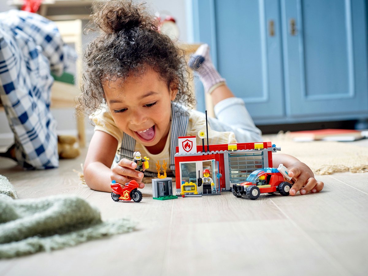 LEGO Brandweerkazerne Starter Set 77943