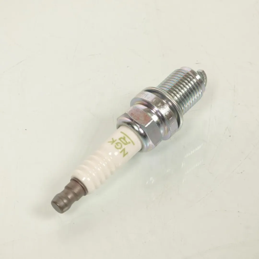 NGK BKR5E-11 Bougie - Wit