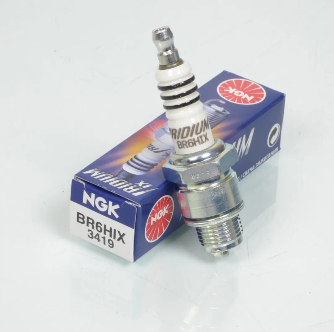 NGK BR6HIX Bougie Scooter Honda 50cc 1999-2004 - Wit
