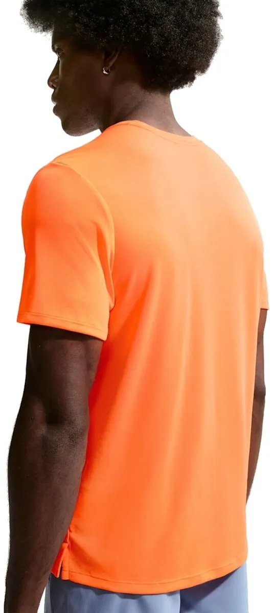Nike Miler Dri-FIT Heren Training T-shirt IF2082-803 - Oranje - L