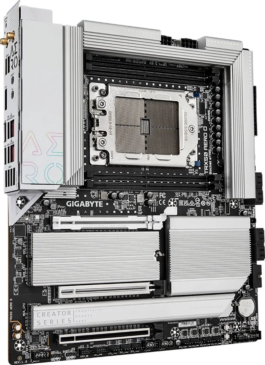 Gigabyte TRX50 AERO D Moederbord - ATX - Zilver/Zwart