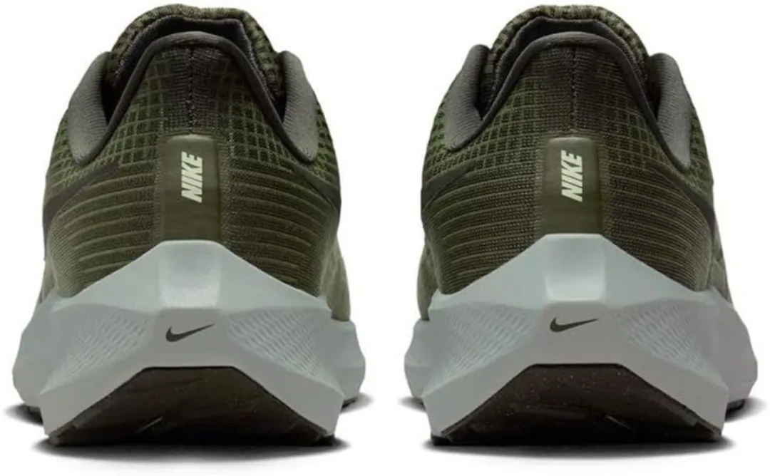 Nike Air Zoom Pegasus 39 DH4071-300 - Hardloopschoenen 41 - Cargo Green
