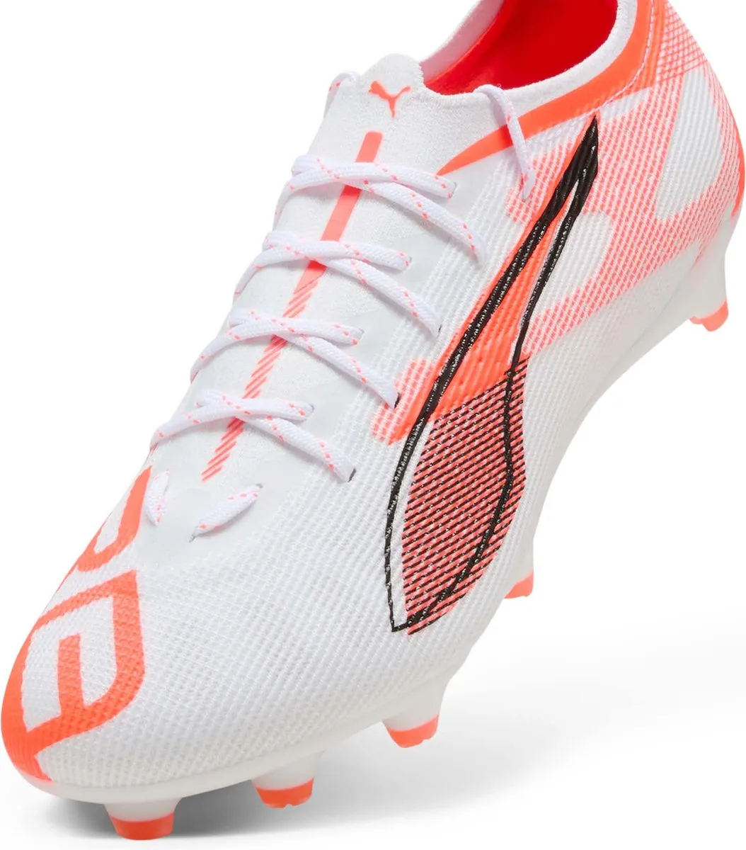 PUMA Ultra 5 Pro FG Voetbalschoenen 42 - Wit