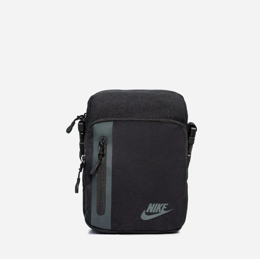Nike Elemental Premium Crossbody 10L - Zwart