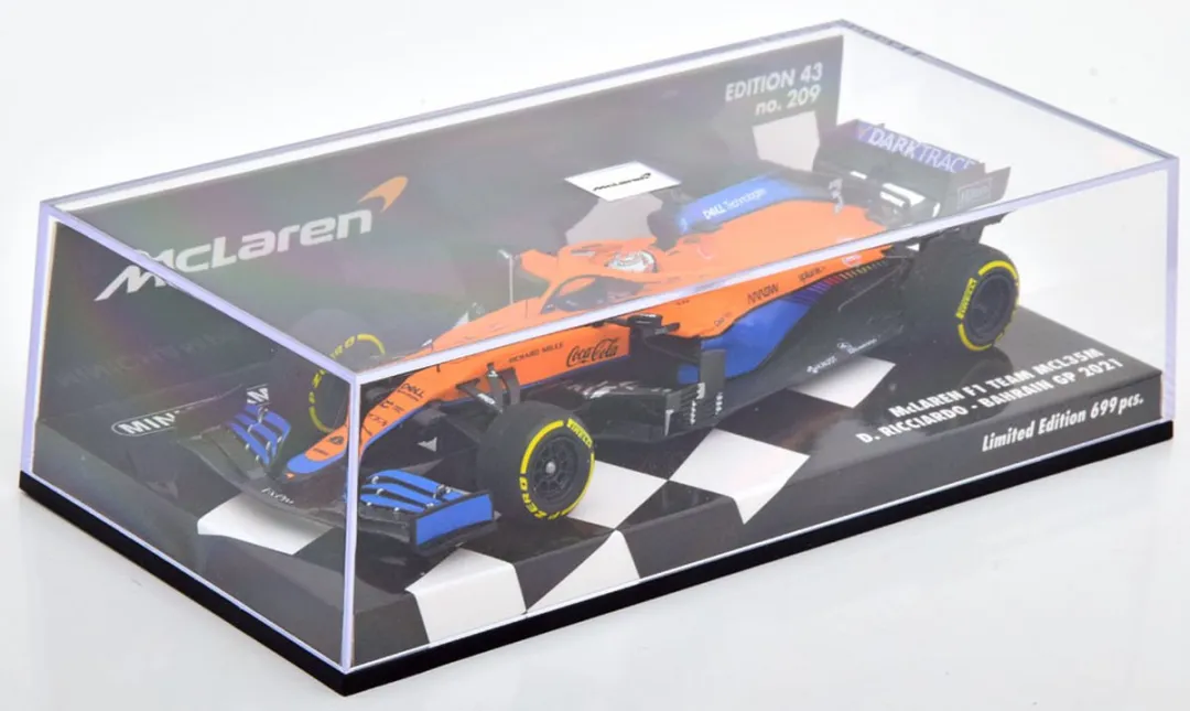 McLaren F1 Team MCL35M #3 Bahrein GP 2021 - Minichamps - Oranje/Blauw