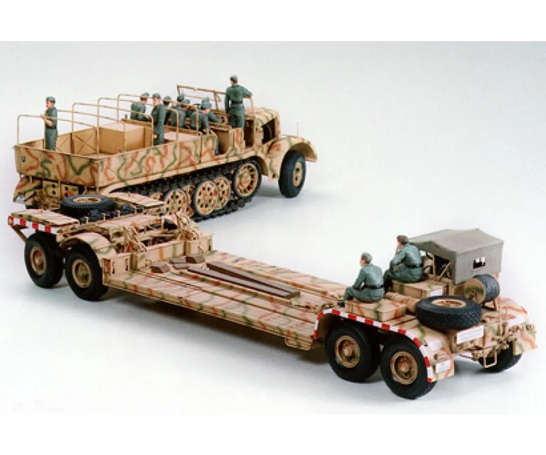 Tamiya 35246 German SdKfz.9 Famo Modelbouwpakket