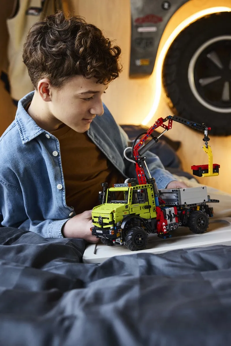 LEGO Technic Mercedes-Benz Unimog U 5023 Kraan - 1189 Stukken