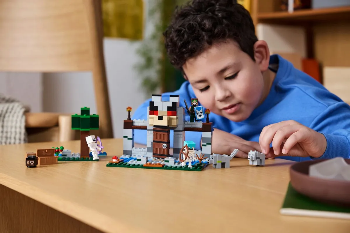 LEGO Minecraft De Wolvenburcht 21261 - 312 Stenen - Blauw