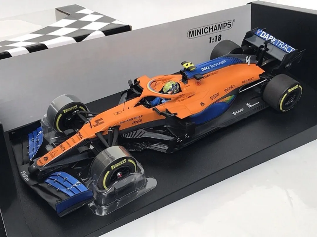 Formule 1 McLaren Renault MCL35 #4 Oostenrijkse GP 2020 - Minichamps - Oranje/Blauw