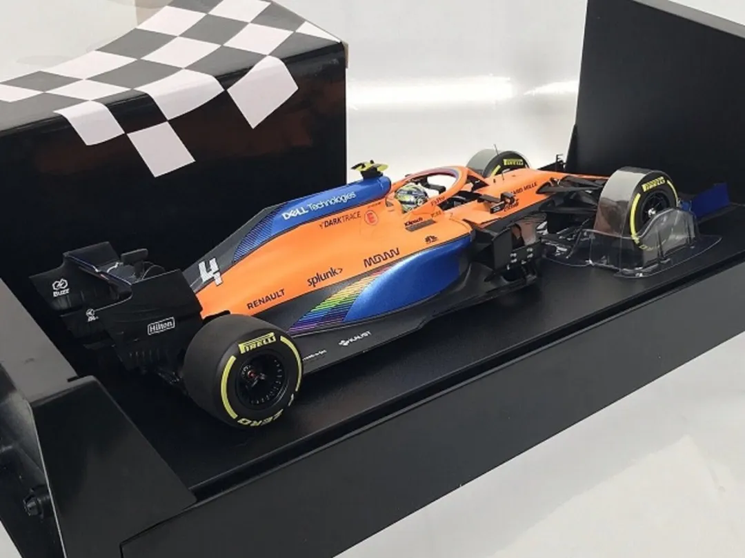 Formule 1 McLaren Renault MCL35 #4 Oostenrijkse GP 2020 - Minichamps - Oranje/Blauw