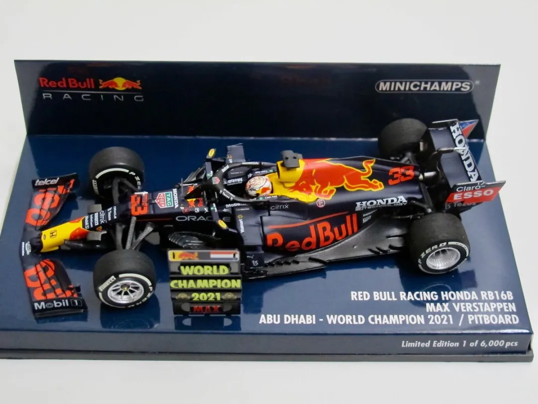 Red Bull Racing Honda RB16B #33 Minichamps - 1:43 - Blauw