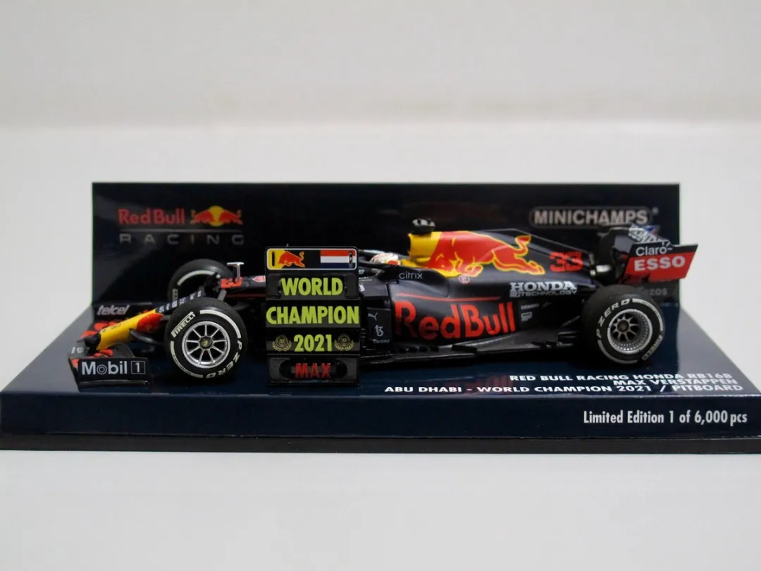 Red Bull Racing Honda RB16B #33 Minichamps - 1:43 - Blauw