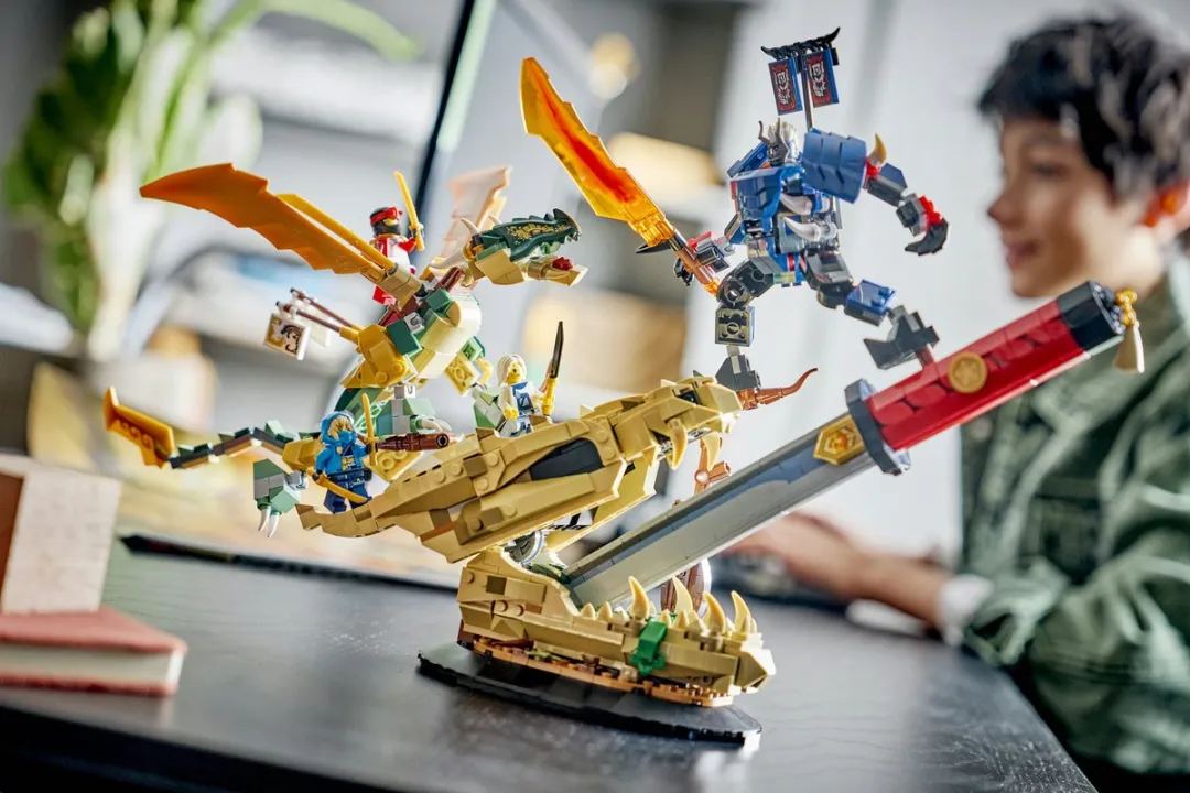 LEGO Ninjago Strijd bij het Drakenzwaard 71871 - 1016 Stukken - Meerkleurig